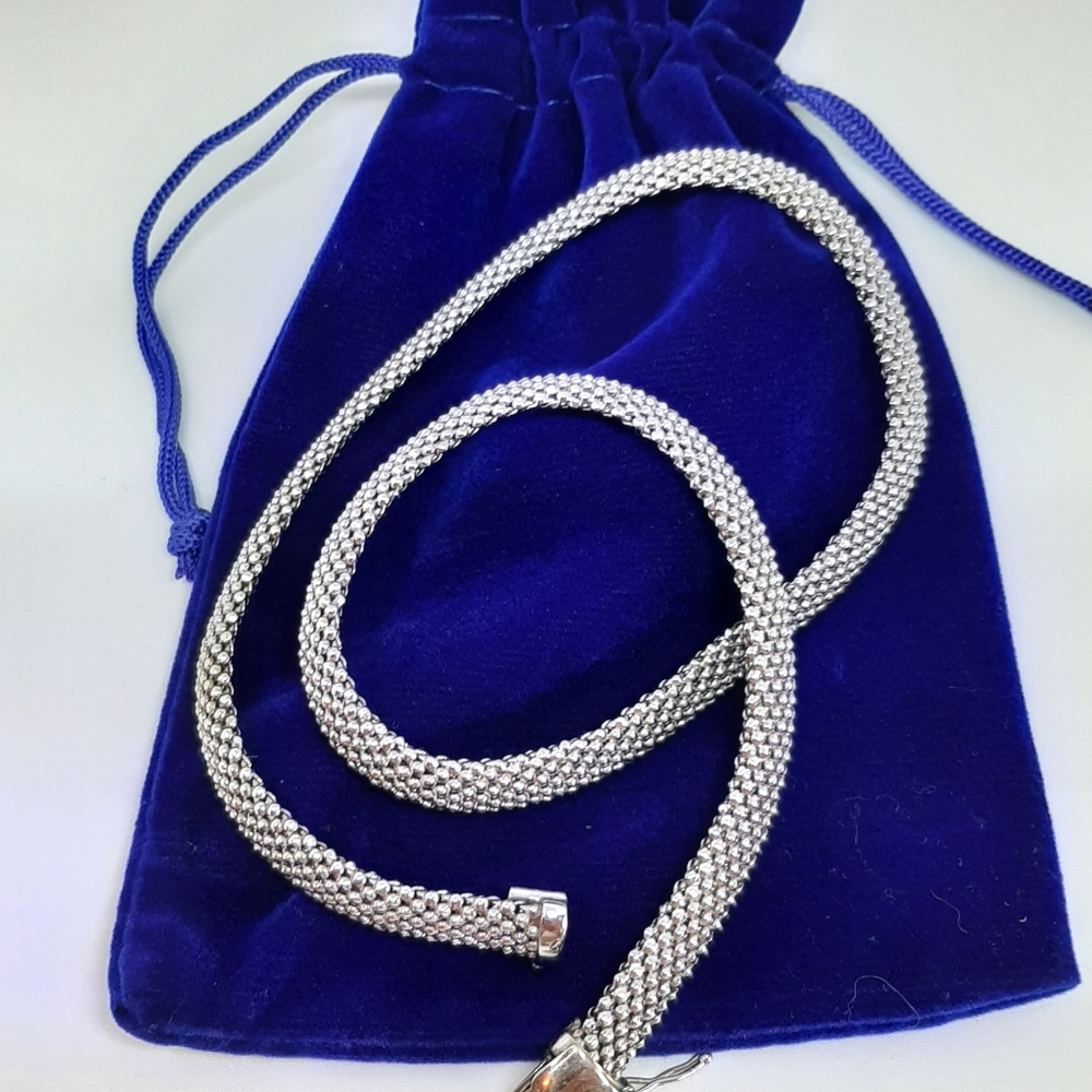 Vintage Italian Crafted Sterling Silver Necklace - Picture 8 of 8